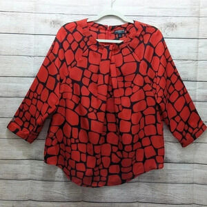 Liz Claiborne Career PL Blouse Red Black Printed Curved Hem Back Zip Blouse